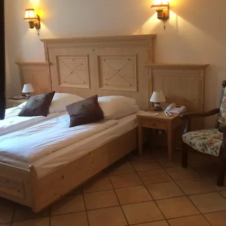 Les Portes De La Vallee Hotel