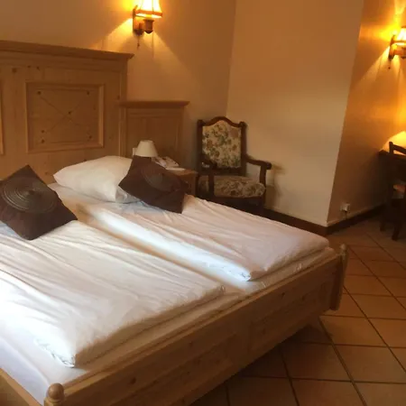 Les Portes De La Vallee Hotel