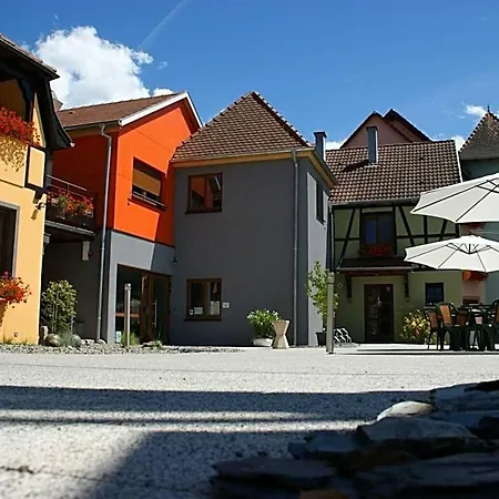 Les Portes De La Vallee 3* Turckheim