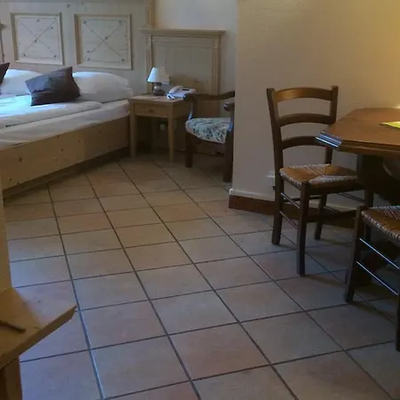 Hotel Les Portes De La Vallee 3*