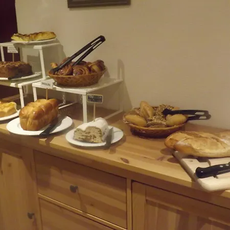 Hotel Les Portes De La Vallee